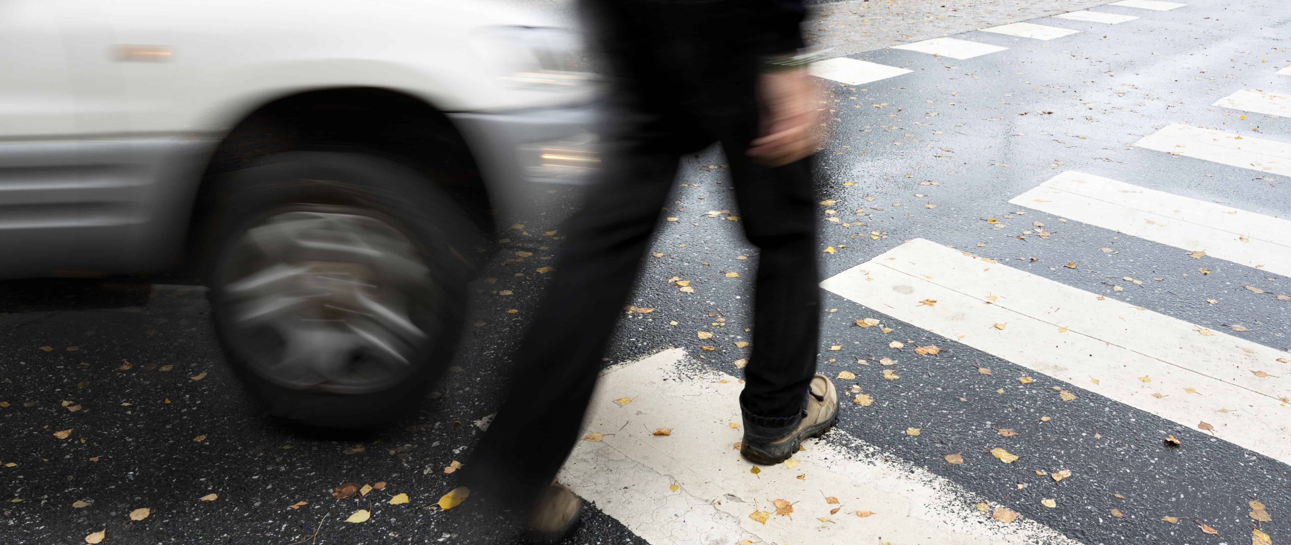 Pedestrian Safety Rules and Tips. Safe and Unsafe Street Crossing